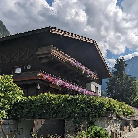 Haus Gartner 4-5 Pers アパート *